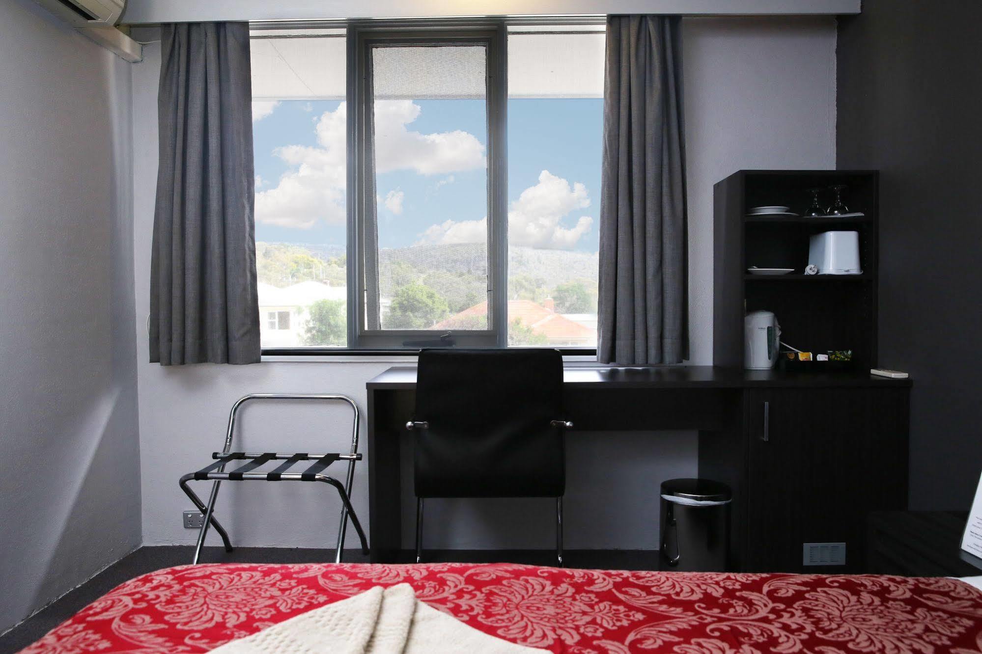 White Manor Motel クーマ エクステリア 写真